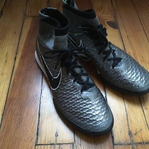 Nike Magistax Proximo Indoor Soccer Shoes US 9.5